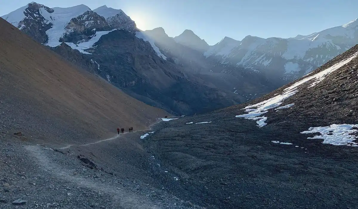 Annapurna circuit trek in march