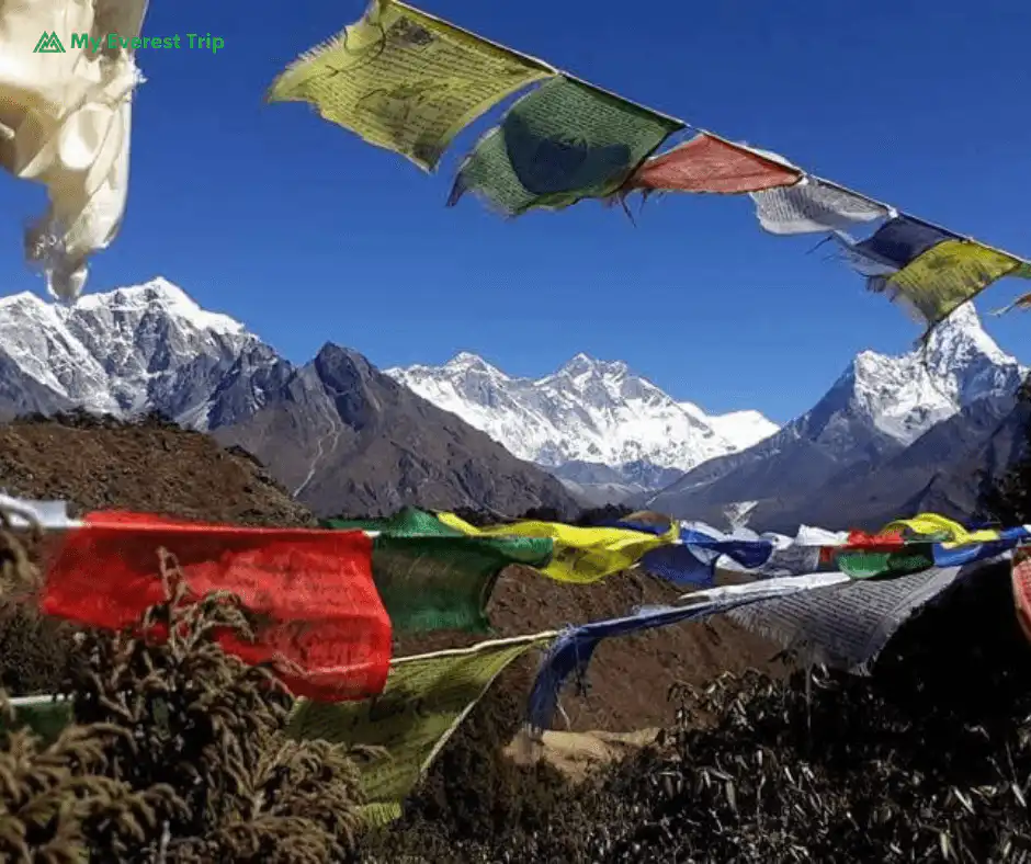 Mesmerizing view while trekking in Everest region